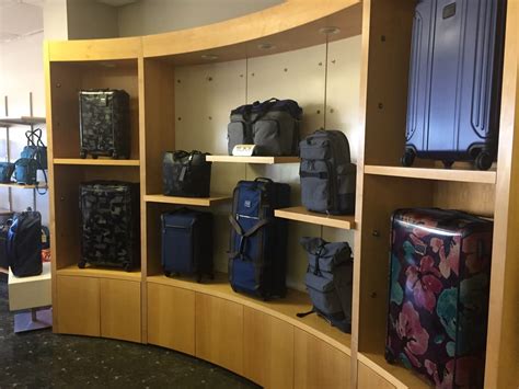 tumi factory outlet store